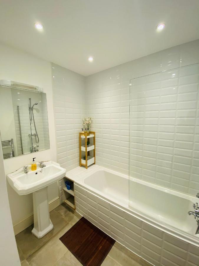 Elegant Spacious Apartment In Heart Of St Leonards Hastings Zewnętrze zdjęcie