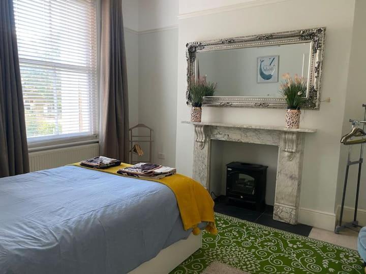 Elegant Spacious Apartment In Heart Of St Leonards Hastings Zewnętrze zdjęcie